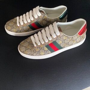 Gucci Beige and Red Sneakers